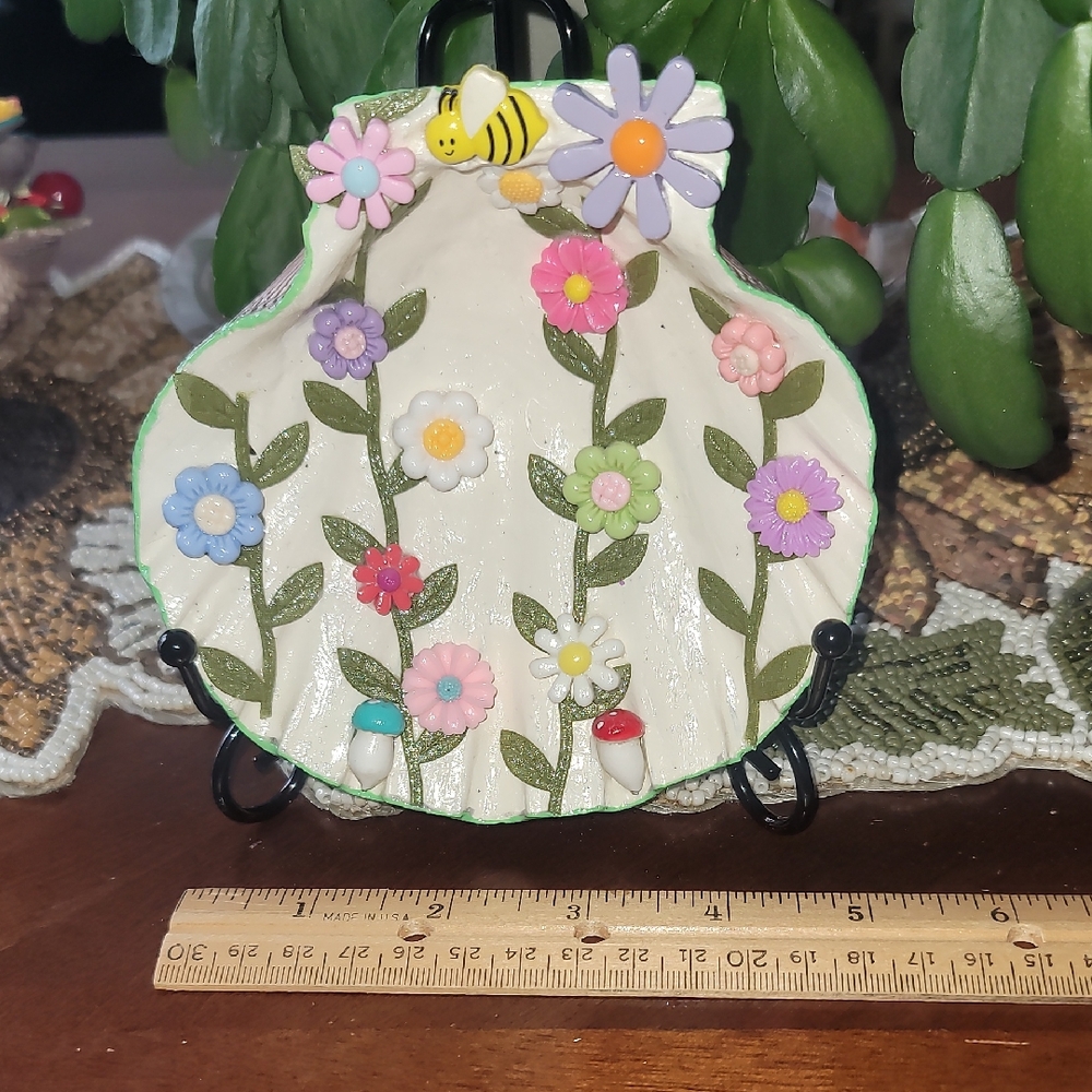 Sea Shell with Colorful Flowers & Bee. Comes with Easel.